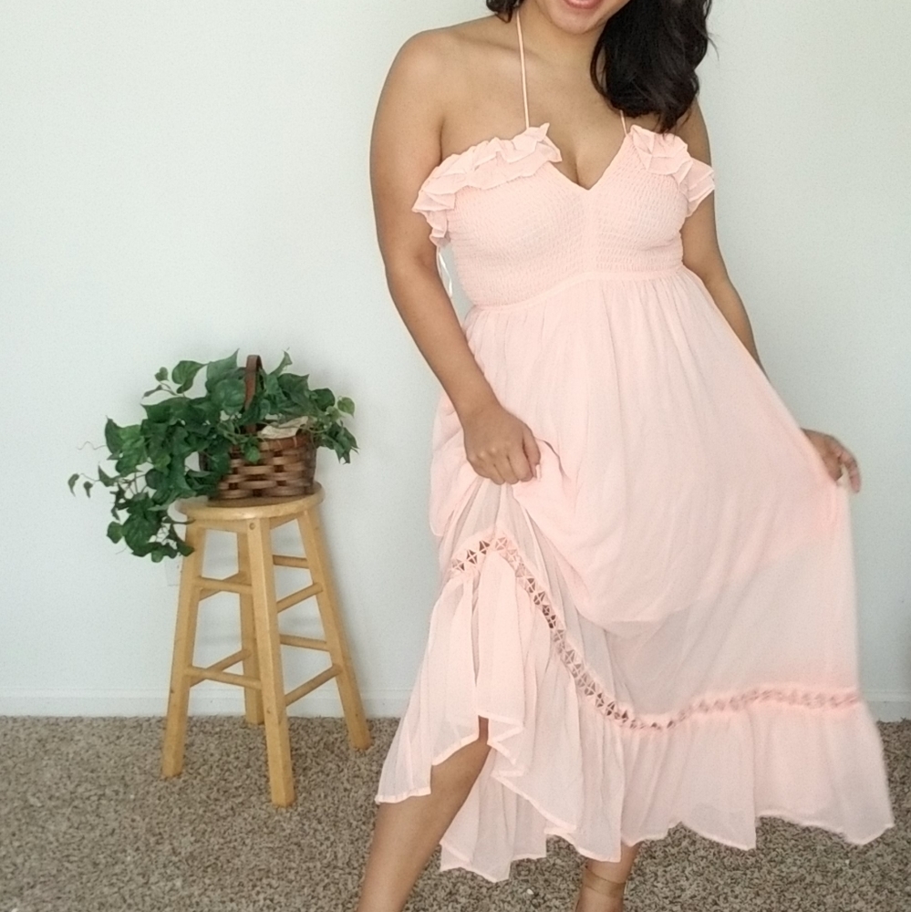 DOVES & ROSES RUFFLE SMOCKED MIDI DRESS - Picture 7 of 8